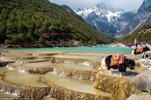 Karakul Lake in Xinjiang,