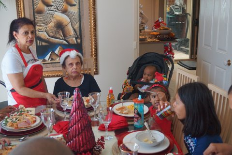Christmas lunch at Trevine&Anne's place in Keysborough with Anne's mum, kids and grandkids
