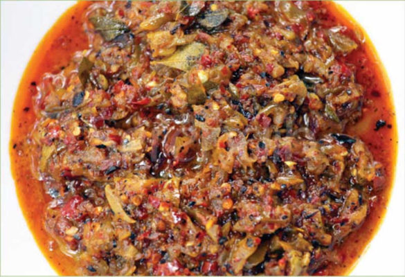 A plate of biling seeni sambol