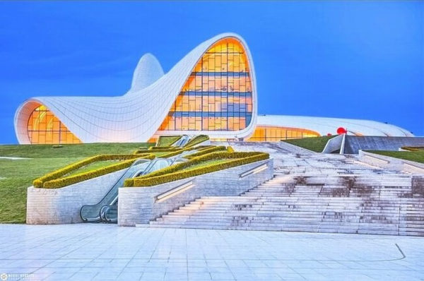 The Heydar Aliyev Cultural Center