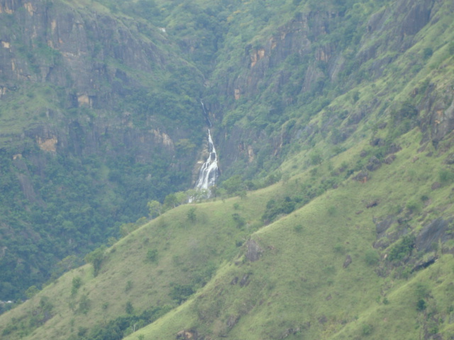 Ravana Ella and Ravana Cave – entwined in myth and legend By Arundathie Abeysinghe