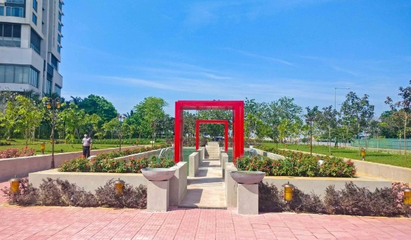 Urban Forest Park in Colombo City - symmetrical manifestation By Arundathie Abeysinghe