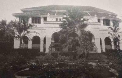 THE HOMES IN WARD PLACE IN ITS EARLY DAYS, WHEN IT WAS KNOWN AS THE HARLEY STREET OF COLOMBO