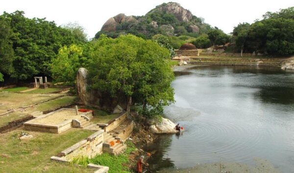 Kaludiya Pokuna