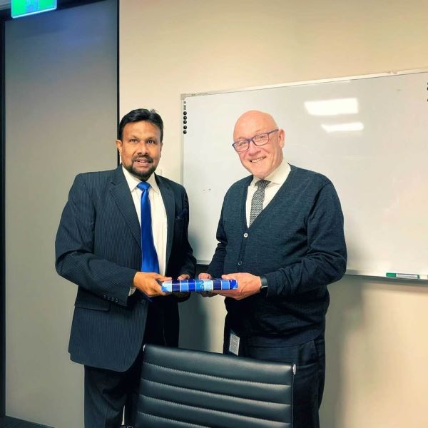 Consul General Mr. Lakshman Hulugalla met Hon Damien Tudehope MLC Minister of Finance and Leader of the House in the Legislative Council and had bilateral talks between the two countries. Hon Damien Tudehope assured his and Government support when borders are open to promote Tourism and Investment promotions in Sri Lanka. Also participated in the discussions were Benedict Kang and Abdul Rahim.