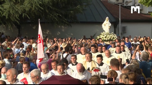 40th Anniversary - Medjugorje - Heaven on earth...358 priests con celebrating