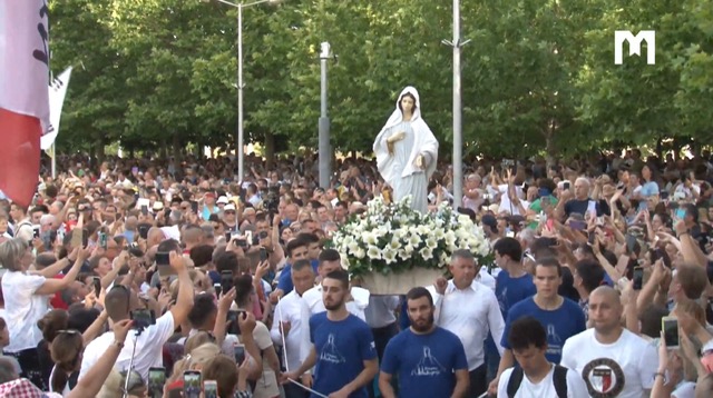 40th Anniversary - Medjugorje - Heaven on earth...358 priests con celebrating