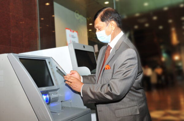 Sampath Bank Introduces Sri Lanka’s First Touchless Cash Withdrawals Across Its ATM Network