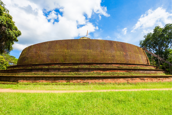 Yudaganawa – largest stupa in the south and east of Sri Lanka  By Arundathie Abeysinghe