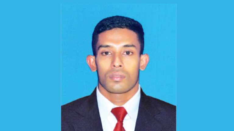 Amila Prabath the cricketer turned weightlifter-by Upananda Jayasundera-Kandy Sports Special Correspondent