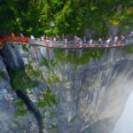 Coiling Dragon Cliff skywalk