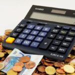 Lowering of interest rates of deposits only escalates bank profits - by Sunil Thenabadu in Brisbane