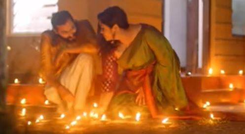 RAINI - Kaluwarata Hitha Baya Hinda ( කළුවරට හිත බය හින්දා )