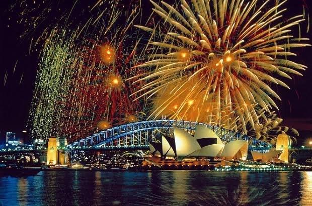 A Very Happy New Year to all eLanka Members, your Family and Friends! – Wishing a beautiful 2022! – Enjoy the Fireworks from Sydney Australia