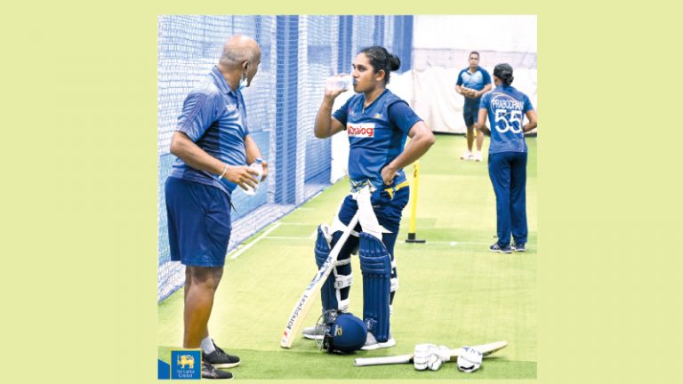 Sri Lanka women cricketers meet Kenya today-by Dhammika Ratnaweera
