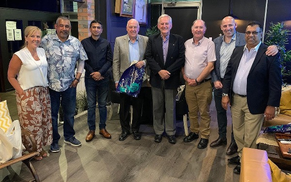 Cricket Australia CEO Nick Hockley joins Cricket officials for dinner at Upali's in Melbourne – by Johann Dias Jayasinha