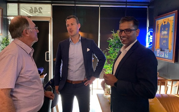 Cricket Australia CEO Nick Hockley joins Cricket officials for dinner at Upali's in Melbourne – by Johann Dias Jayasinha