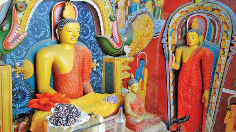 Embekke Devalaya: Sublime edifice of wood carvings