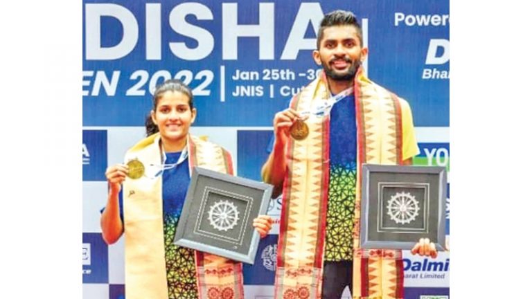 Sachin and Thilini win mixed doubles gold-by Dhammika Ratnaweera
