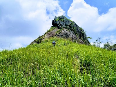 Alagalla Mountain Range - defense location of yesteryear -By Arundathie Abeysinghe