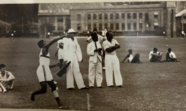 Fond memories! The great school by the sea - during a bygone era! Certainly evokes much nostalgia amongst Thomians past and present!