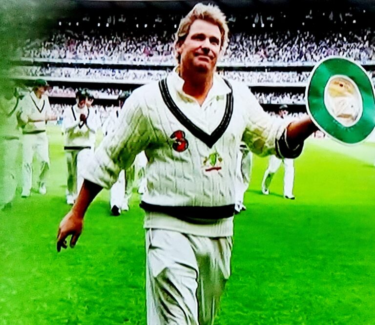 Goodbye legend, an incredible short but memorable innings – by Trevine Rodrigo (eLanka Sports editor)