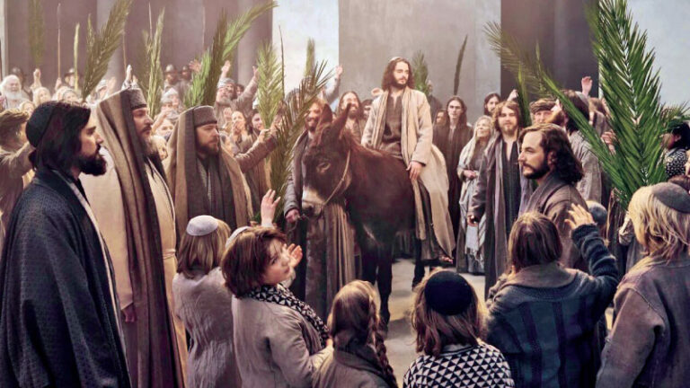 Oberammergau Passion Play: A Unique 400-Year-Old Event-by Sue Reddell and Diana Laskaris