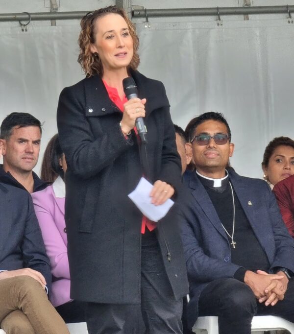 Sinhala Avuruddu and Tamil New year celebration at Sweeney Reserve in Berwick (Melbourne) - write up & photos thanks to Trevine Rodrigo (Melbourne)