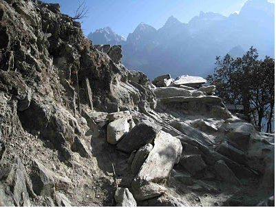 Hiking the Tiger Leaping Gorge - by GEORGE BRAINE