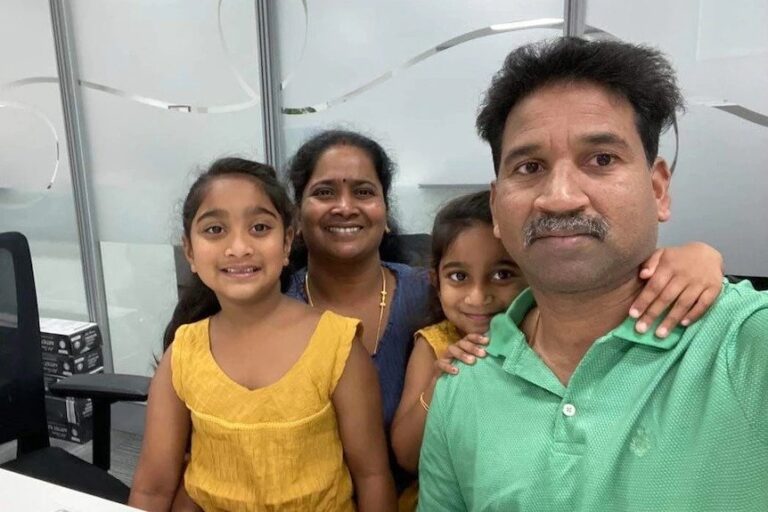 Tamil asylum seeker family cleared to return home to Biloela on bridging visas, Acting Home Affairs Minister says – By Erin Semmler, Rachel McGhee