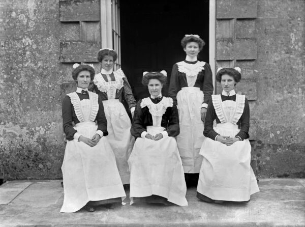 What ‘Downton Abbey’ doesn’t show you: The dark side of life as a servant in Britain’s mansions - by RAQUEL VIDALES