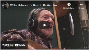 “Willie Nelson – It’s Hard to Be Humble” – by Des Kelly