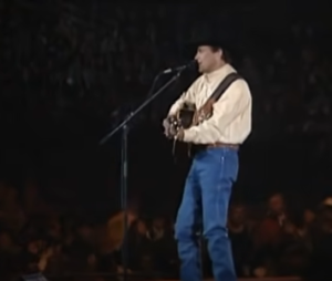 A “KELLY-KLASSIC” – “George Strait – Does Fort Worth Ever Cross Your Mind (Live From The Astrodome)”