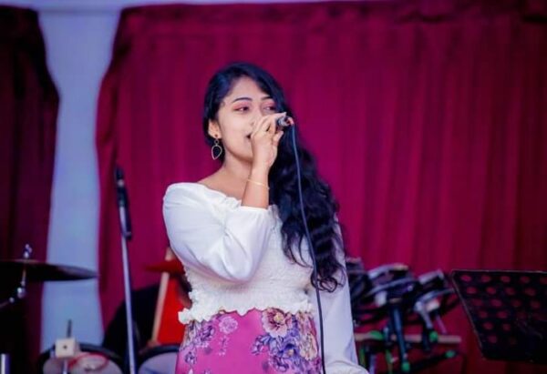 YOMASHA CHAVINDI SILVA – INTENDS TO BECOME A SINGING DOCTOR – by Sunil Thenabadu