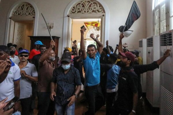 Chaos in Colombo: Sri Lanka’s president and PM to resign after palace stormed