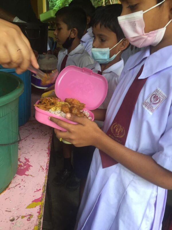 Free lunch for children at five Kamburupitiya schools