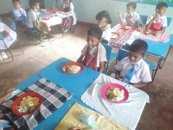 Free lunch for children at five Kamburupitiya schools