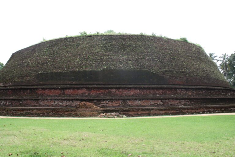 “Kota Vehera” – commemoration of a royal birth – By Arundathie Abeysinghe