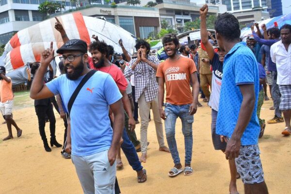 Protesters remove tents in Galle Face