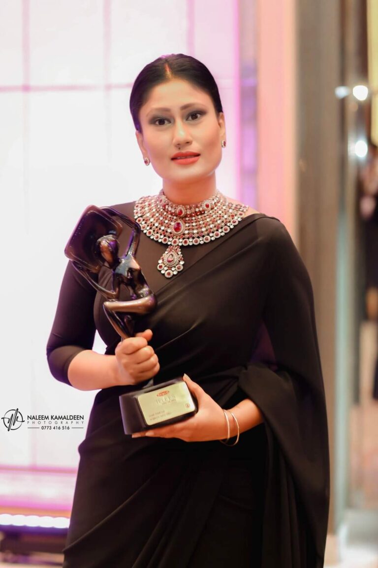 Sulochana Weerasinghe a thespian award winning actress having conquered the stage ,mini and silver screens in a relatively short period with recognition from foreign nations too – by Sunil Thenabadu