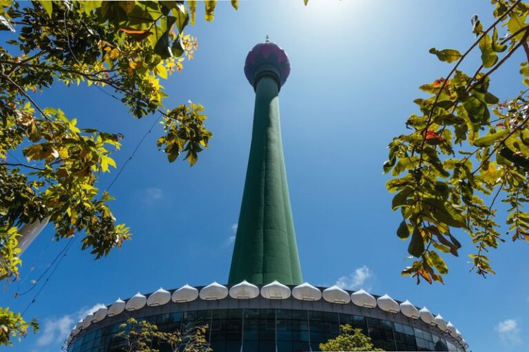 Tallest Tower in Sri Lanka Throws Open Its Doors to Tourists – By Anusha Ondaatjie and Asantha Sirimanne