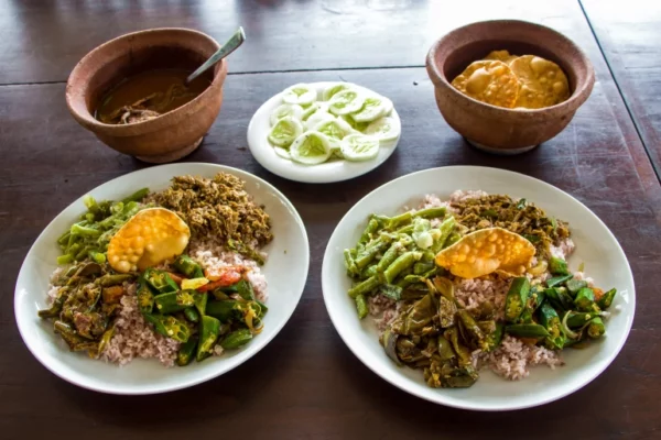 Sri Lankan rice and curry meal