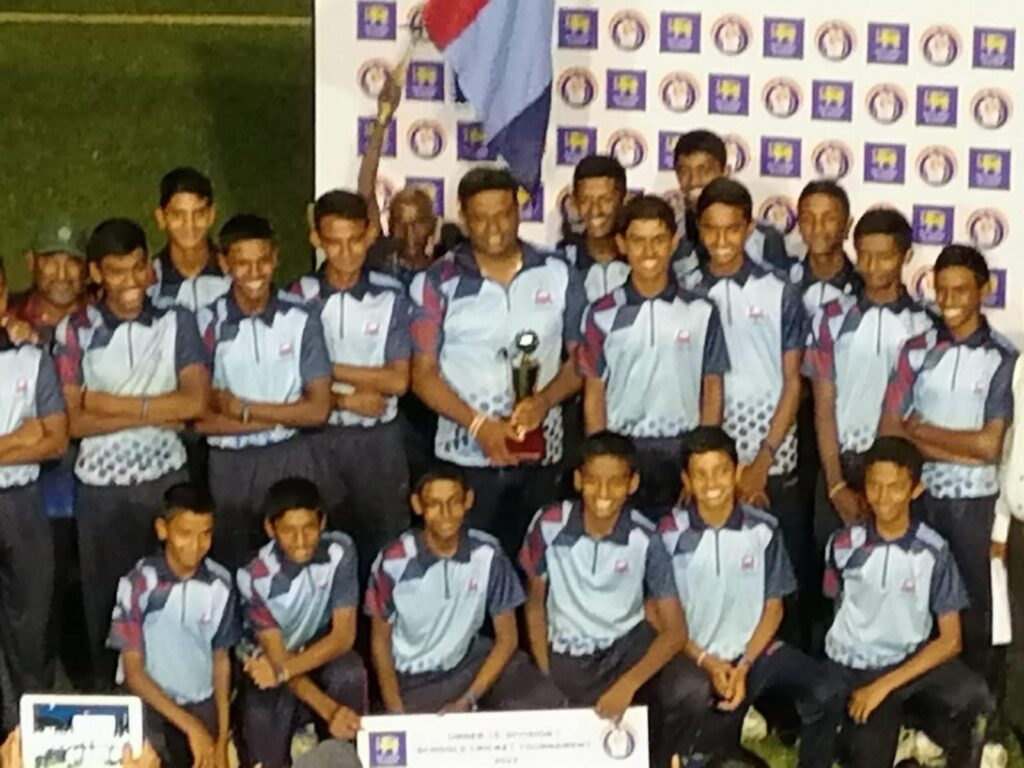 UNDER 15 DIVISION 1 CRICKET - ANTONIANS ARE JOINT CHAMPIONS 6