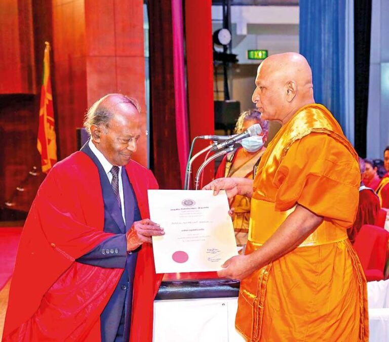 “Sahithya Chakrawarthi” was awarded to Veteran Writer, Dr. W. A. Abeysinghe