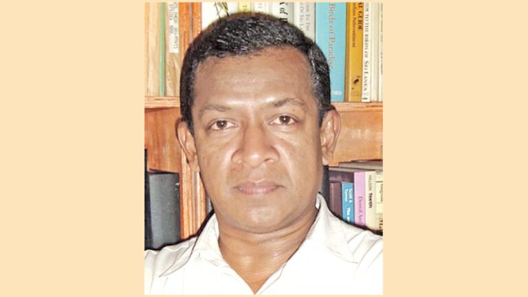 Honorary Doctorate awarded to Naturalist Kelum Nalinda Manamendra-Arachchi