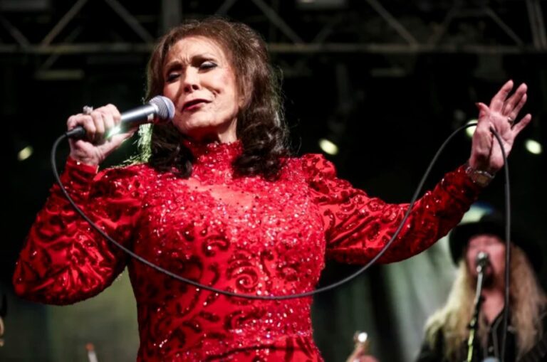 Country music legend Loretta Lynn dies at age 90-by Bill Trott