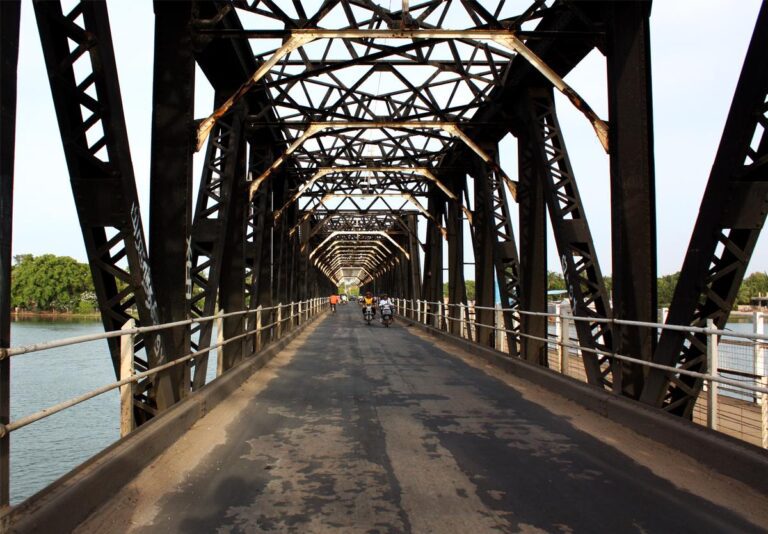 Kallady Bridge in the land of “Singing Fish” –  By Arundathie Abeysinghe