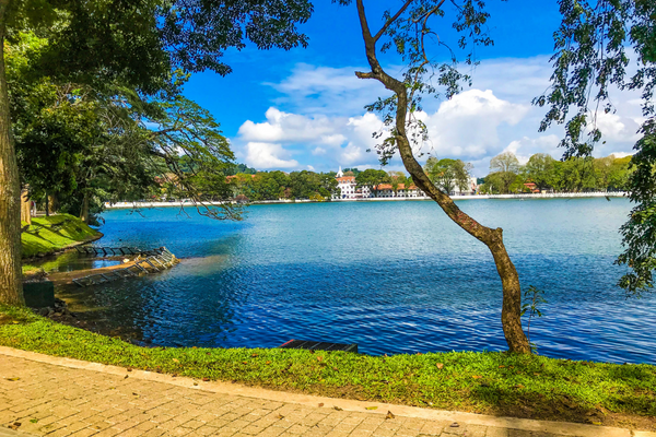 Kandy Lake