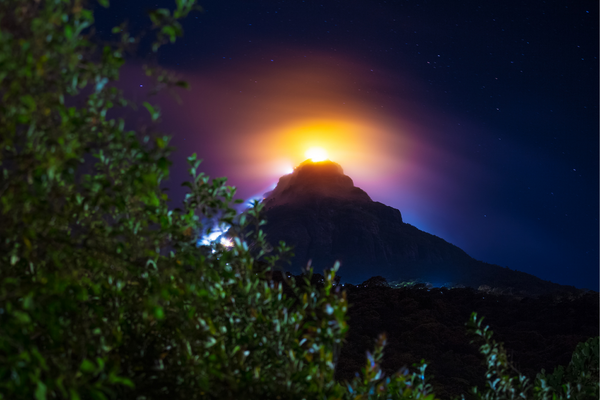 Adam’s Peak Sri Lanka – By  Malsha – eLanka