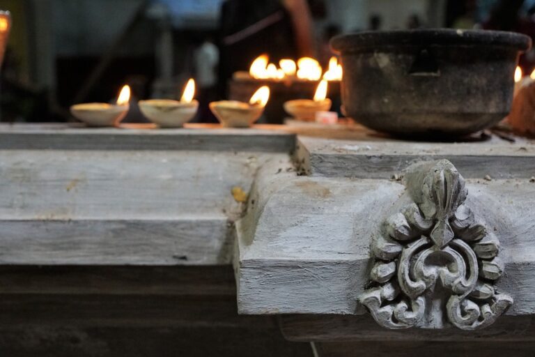 From glorious kingdoms to foreign rule